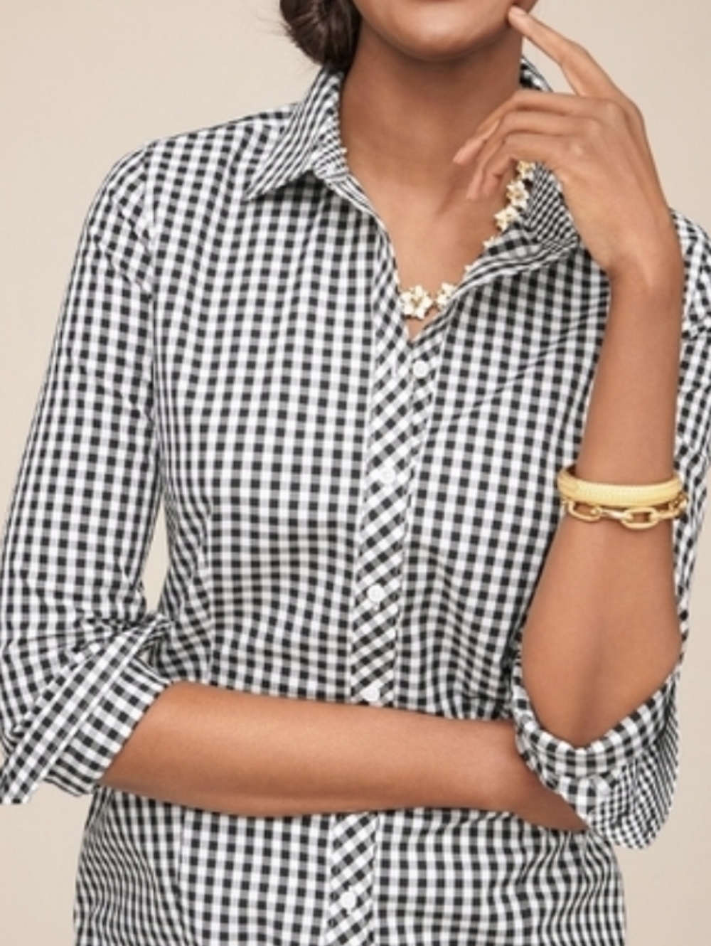 Black and White Checkered Button-Up Shirt...Size:M